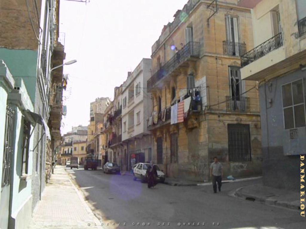 rue Rabelais 20.JPG